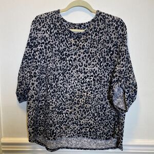 Glam C.D. Daniels Leopard Print Roll Tab Top Gray Black Plus 1X